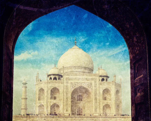 Taj mahal prostřednictvím oblouk, agra, Indie — Stock fotografie