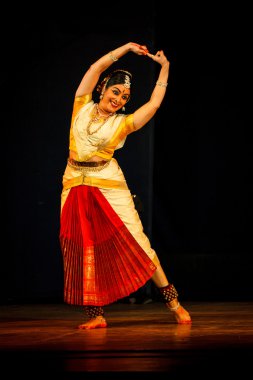 bharatanatyam - Klasik Hint dansı 