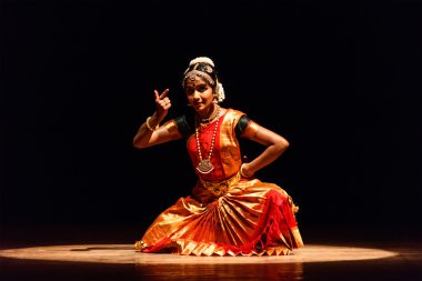 bharatanatyam - Klasik Hint dansı 