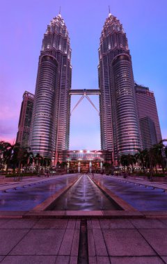 Petronas ikiz kuleleri gökdelen. kuala lumpur, Malezya