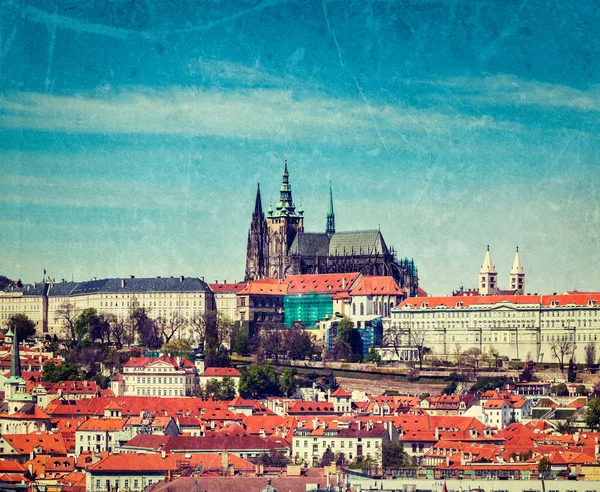 Weergave van hradchany: de saint (st. vitt) Vituskathedraal — Stockfoto