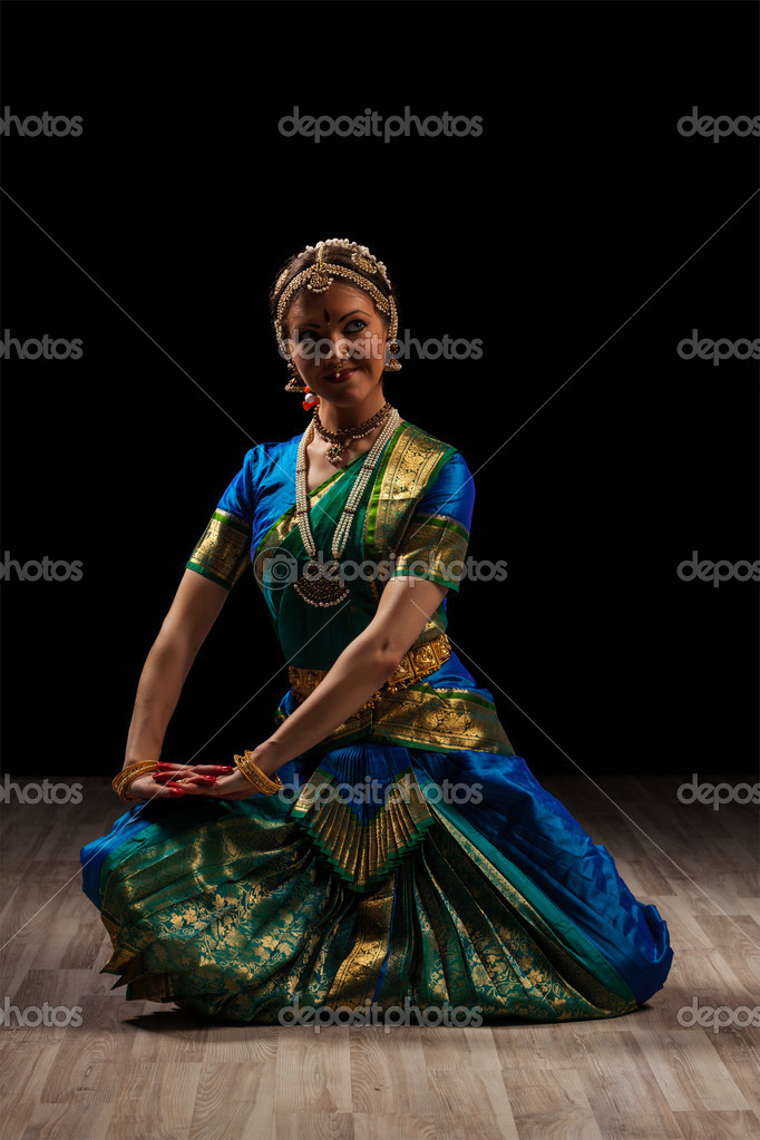 Beautiful girl dancer of Indian classical dance Bharatanatyam Stock Photo |  Adobe Stock