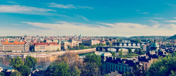 Panoramatický pohled na pražské mosty — Stock fotografie