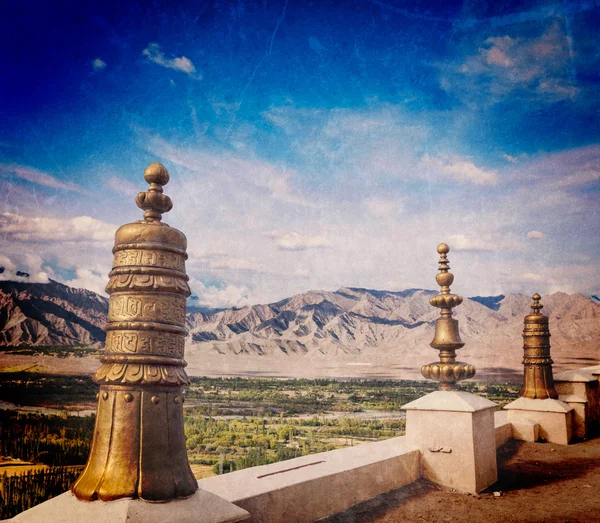 Dhvaja sur le monastère de Thiksey. Ladak ! — Photo