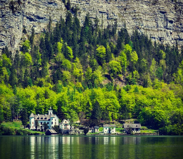 Castle at Hallstatter See in Austria — Stock Photo, Image