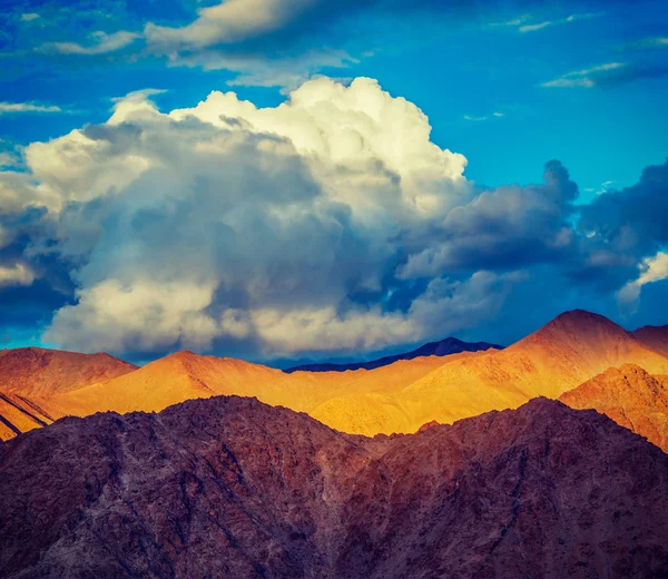 喜马拉雅山脉上的日落 — 图库照片