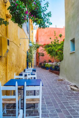 Chania Venedik 'in manzaralı caddeleri. Hanya, Creete, Yunanistan