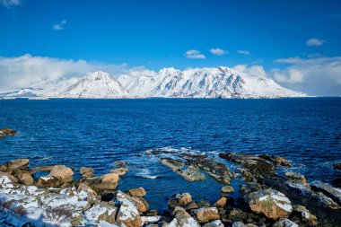 Lofoten adaları ve Norveç kışın denizi, Norveç