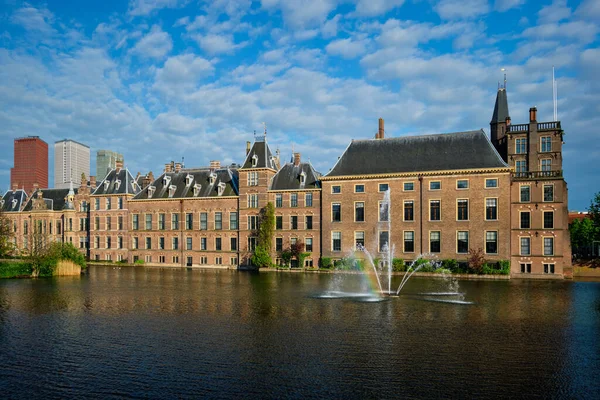 Hofvijver en Binnenhof, Den Haag — Stockfoto