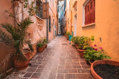 Chania Venedik 'in manzaralı caddeleri. Hanya, Creete, Yunanistan