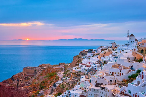 Beroemde Griekse toeristische bestemming Oia, Griekenland — Stockfoto