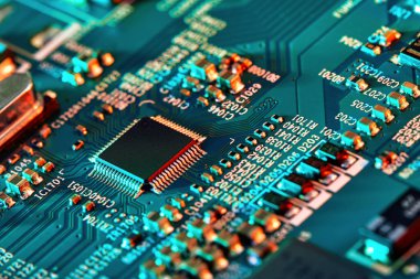 Elektronik devre kartı kapanıyor.