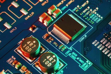 Elektronik devre kartı kapanıyor.