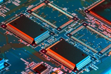 Elektronik devre kartı kapanıyor.