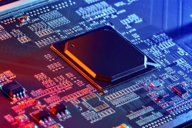 Elektronik devre kartı kapanıyor.