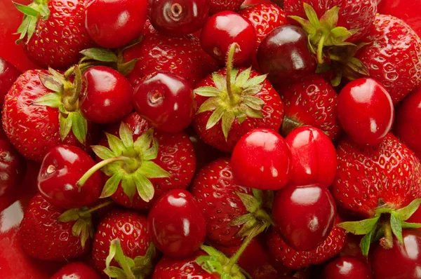 Strawberry and cherry background — Stock Photo, Image