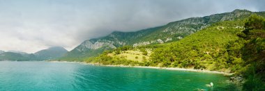 Deniz körfezin panoramik görünümü
