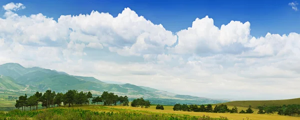 Панорама гор — стоковое фото