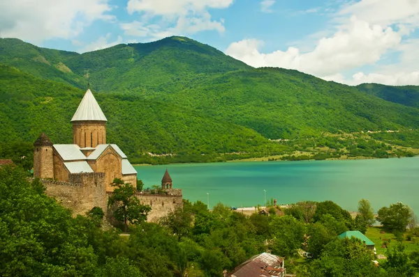 Green mountains with monastery — Stock Photo, Image