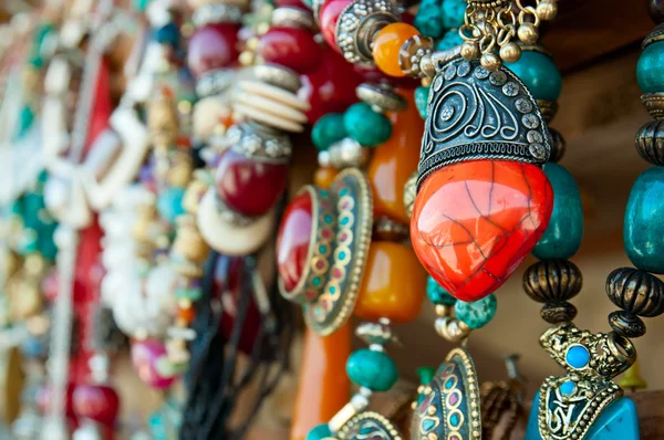 Schmuck auf dem Markt — Stockfoto