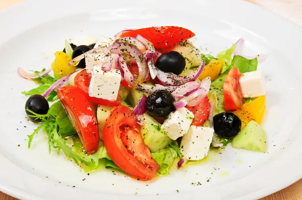 Griechischer Salat — Stockfoto