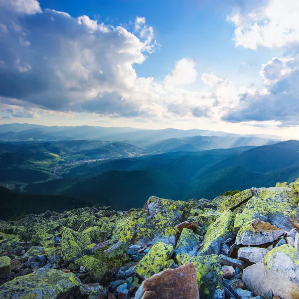 Karpaternas bergslandskap — Stockfoto