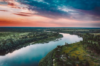 Kırsal yaz günbatımı