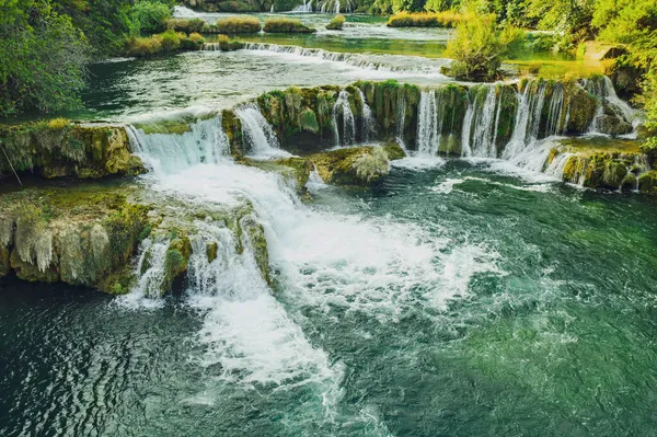 Krka 'daki şelaleler — Stok fotoğraf