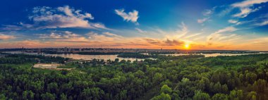 Kırsal yaz günbatımı