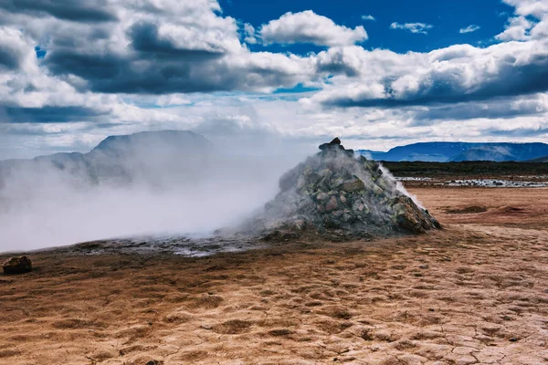Geothermal area Hverir, Iceland. — Stock Photo, Image