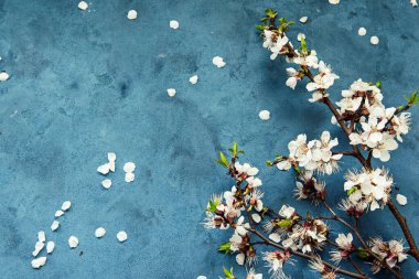 Grunge çiçek arkaplanı