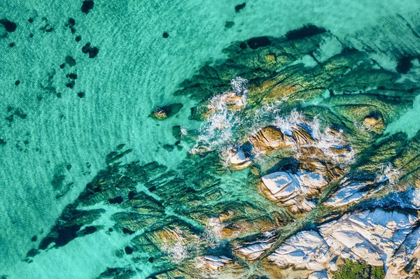 Halkidiki, Sitonia Above, Yunanistan 'dan. Yaz tatili geçmişi. Taşlı soyut manzara