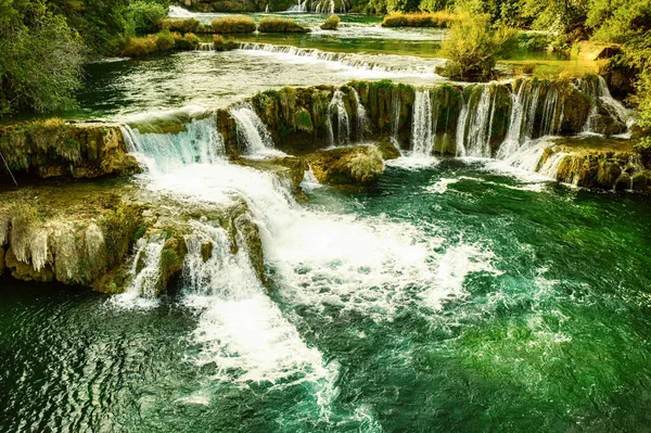 Csodálatos Vízesések Krka Nemzeti Park Horvátországban Gyönyörű Táj Utazási Attrakció — Stock Fotó