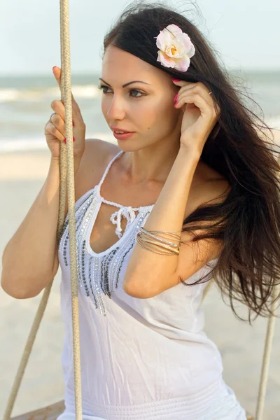 Portrait of beautiful young brunette — Stock Photo, Image