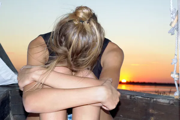 Triste menina adolescente — Fotografia de Stock