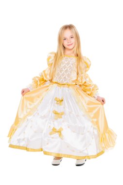 şık altın elbiseli küçük kız