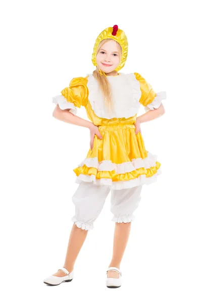 Küçük kız poz tavuk kostümü — Stok fotoğraf