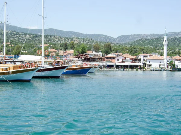 Tekne ve yat bağlama üzerinde