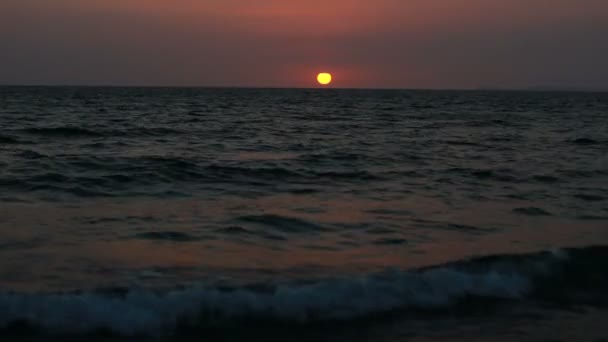Захід сонця. морський пейзаж . — стокове відео