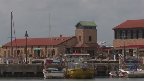 Ciprus, pátosz, kikötő, jacht — Stock videók