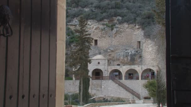 Monasterio del San Neófito ermitaño — Vídeos de Stock