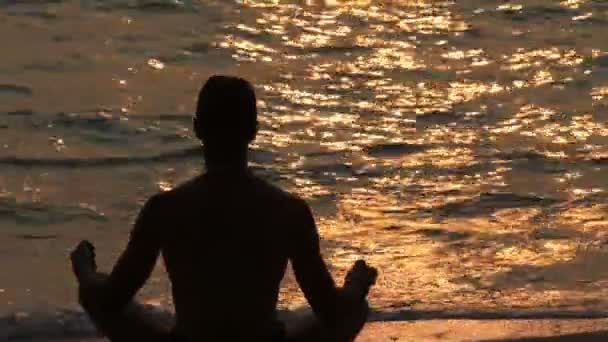 Yoga, deniz, şafak, gevşeme — Stok video