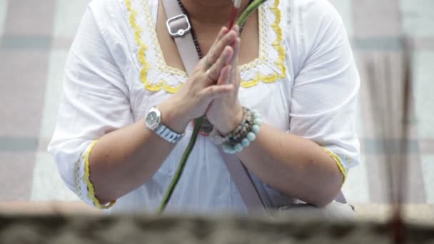 Buddhism, temple,pilgrims — Stock Video