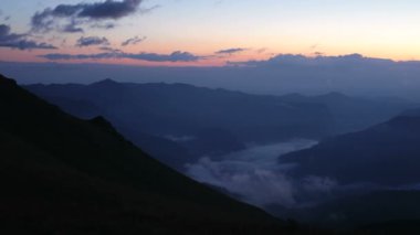 dağlar, volkan, bulutlar
