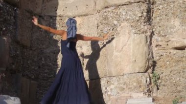 dansları ve antik kalıntıları