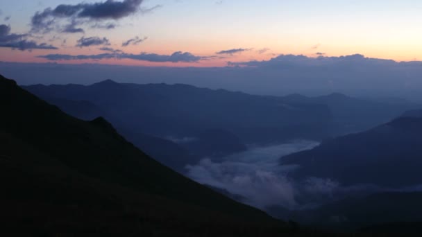 Montañas, volcán, nubes — Vídeos de Stock