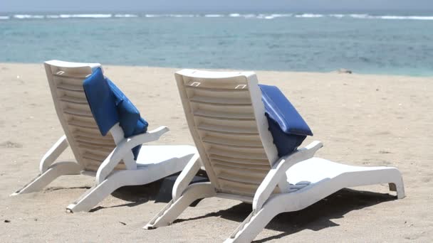 Morze, relaks, krzesła — Wideo stockowe