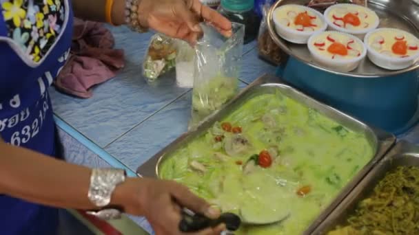 烹饪泰国 — 图库视频影像