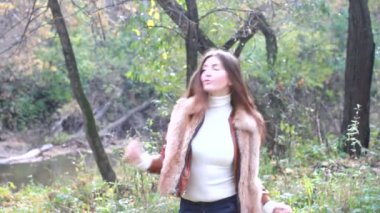 genç kadın güzel sonbahar Park