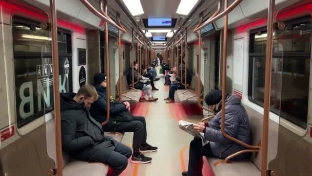 Vagón Sin Llenar Del Metro Moscú Está Moviendo Túnel Entre — Vídeos de Stock